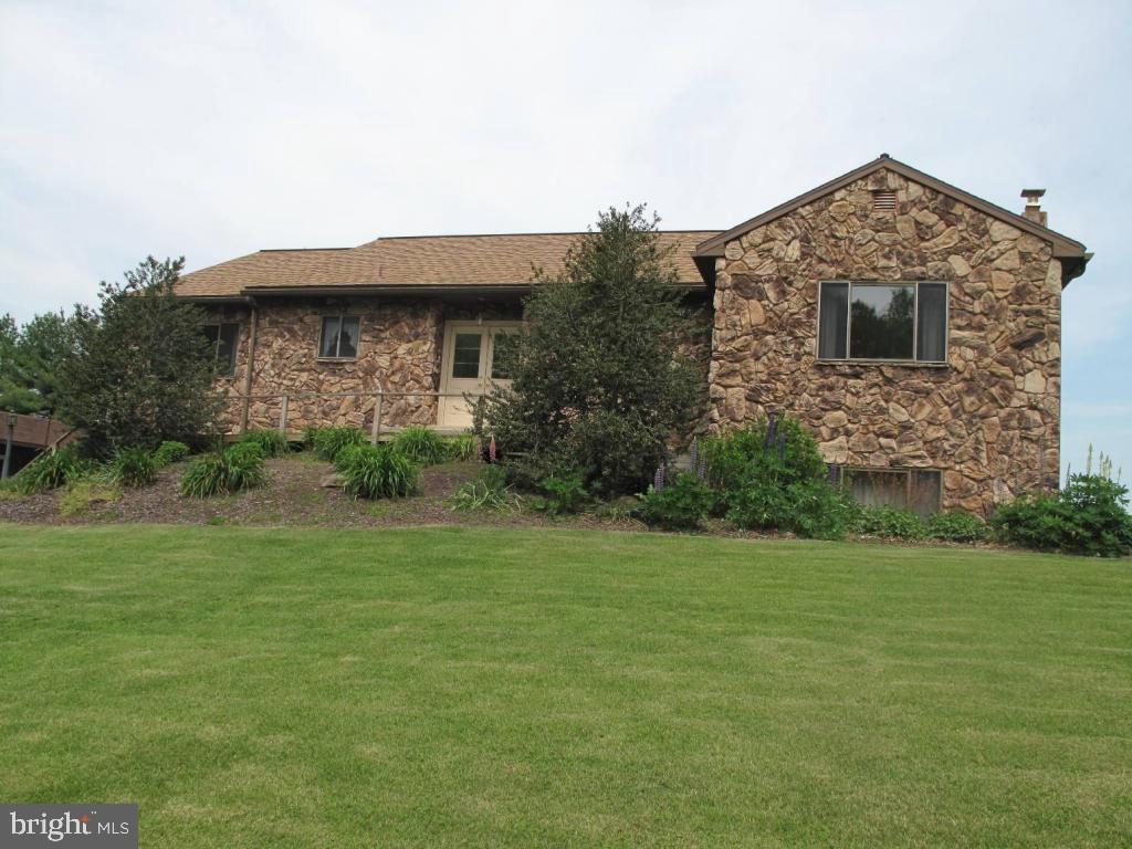 1178 Cider Press Road Manheim, PA 17545 - Photo 2 of 31 a front view of a house with a yard