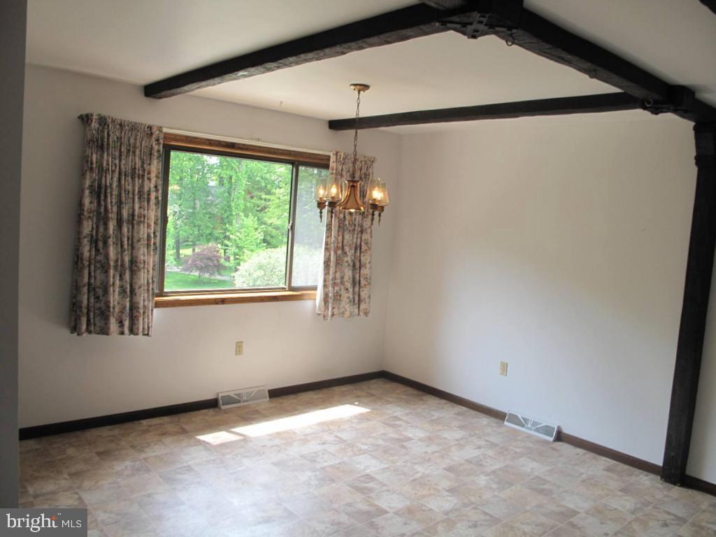 1178 Cider Press Road Manheim, PA 17545 - Photo 6 of 31