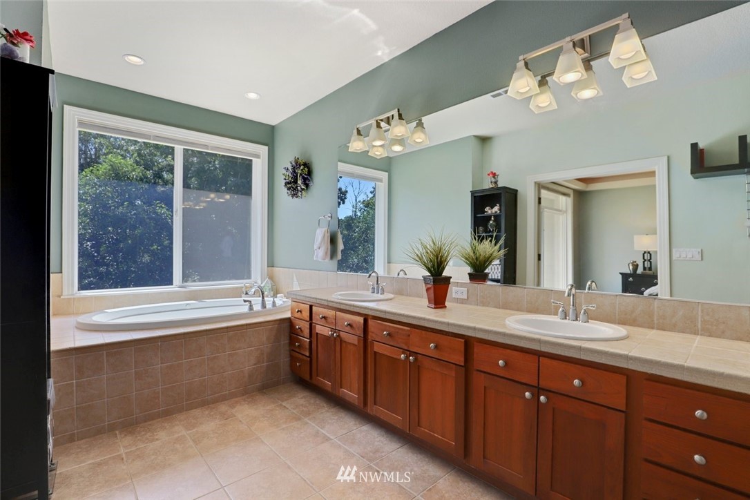 1011 Northwest Grand Ridge Drive Camas, WA 98607 - Photo 22 of 40 Gallery Image 22