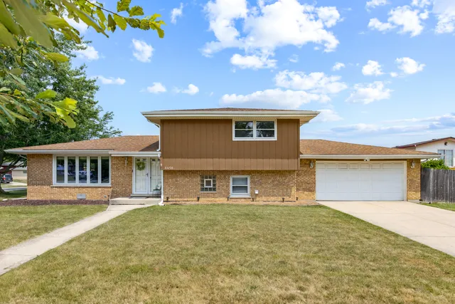 $339,000 | 8456 170th Place, Tinley Park, IL 60487