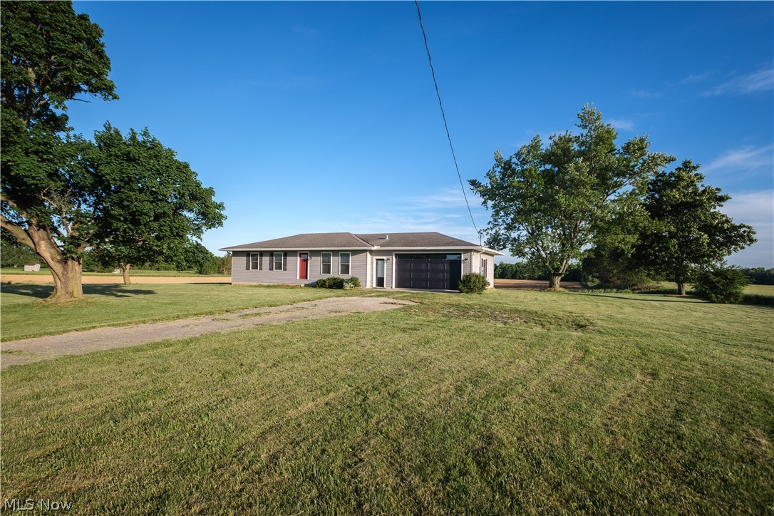2403 Brokensword Road Bucyrus, OH 44820 - Photo 4 of 27