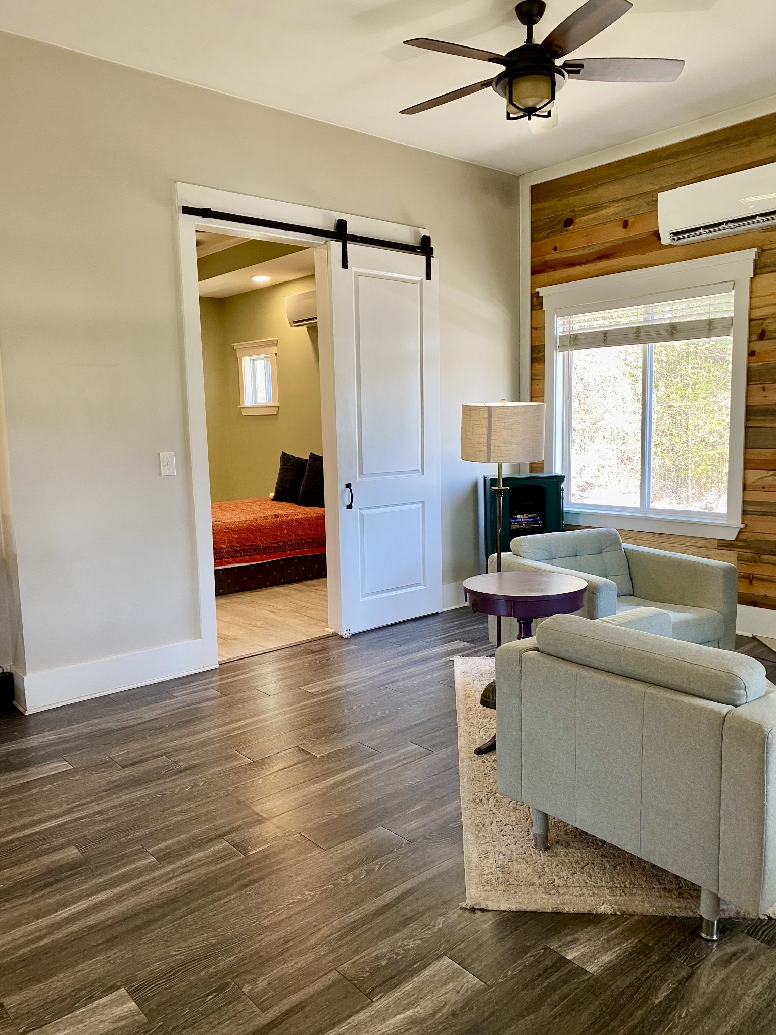 164 Rattlesnake Road McMinnville, TN 37110 - Photo 24 of 45 a living room with furniture and a wooden floor