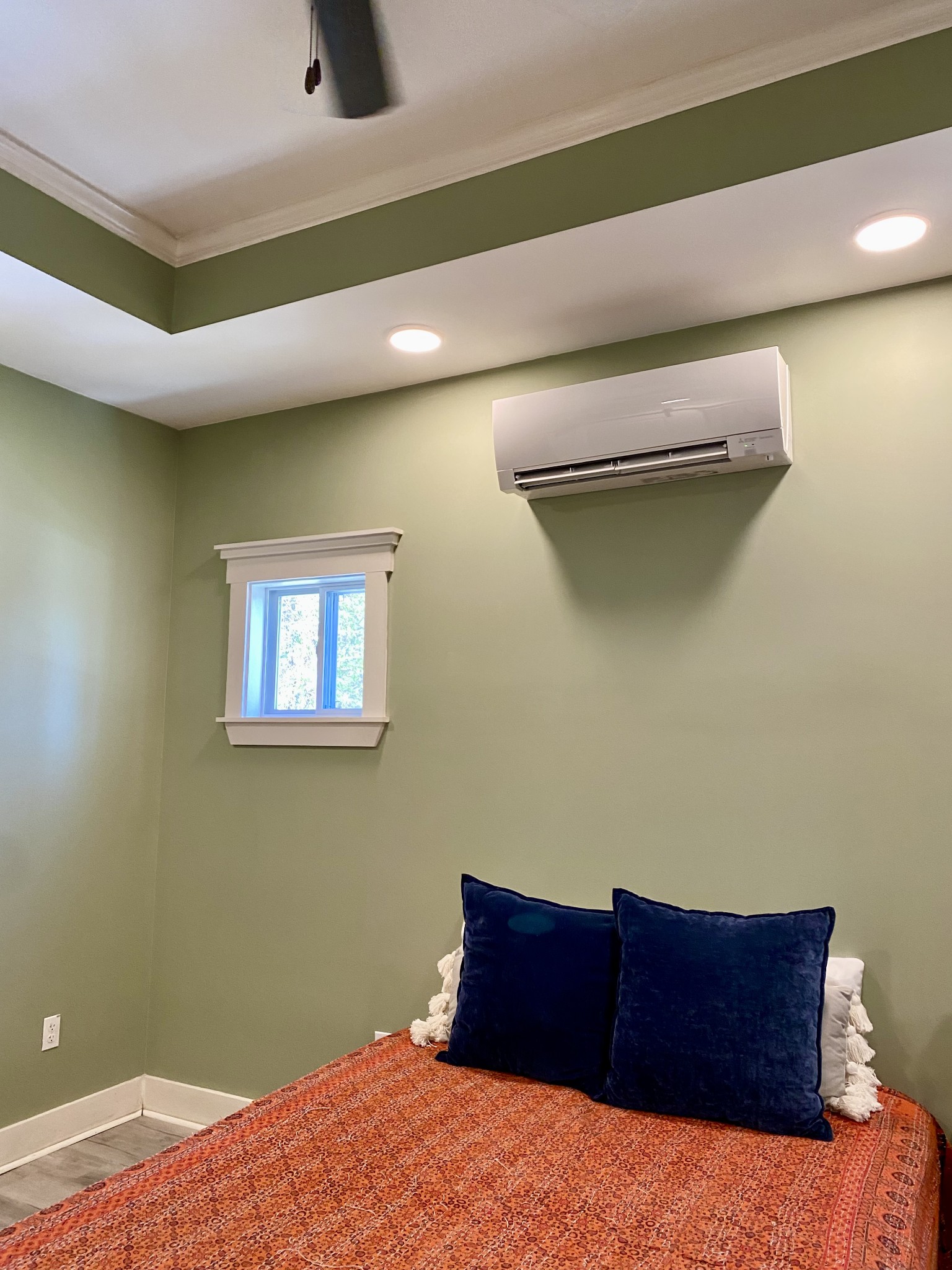 164 Rattlesnake Road McMinnville, TN 37110 - Photo 28 of 45 a bedroom with a bed and a dresser