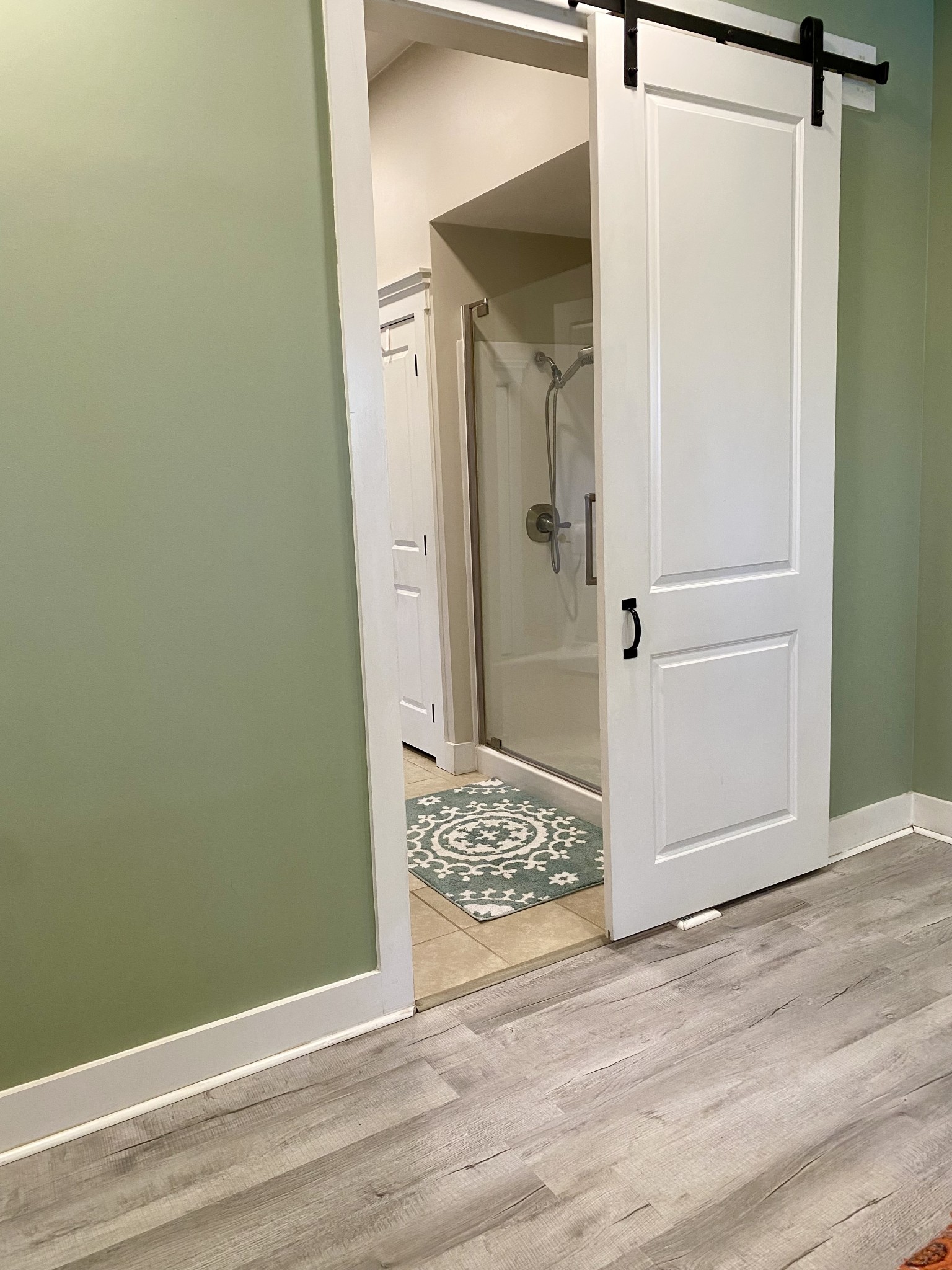 164 Rattlesnake Road McMinnville, TN 37110 - Photo 29 of 45 a view of wooden door