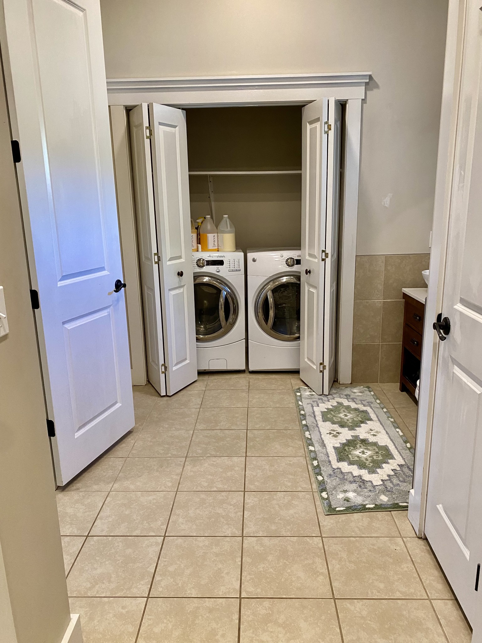 164 Rattlesnake Road McMinnville, TN 37110 - Photo 34 of 45 a utility room with dryer and washer