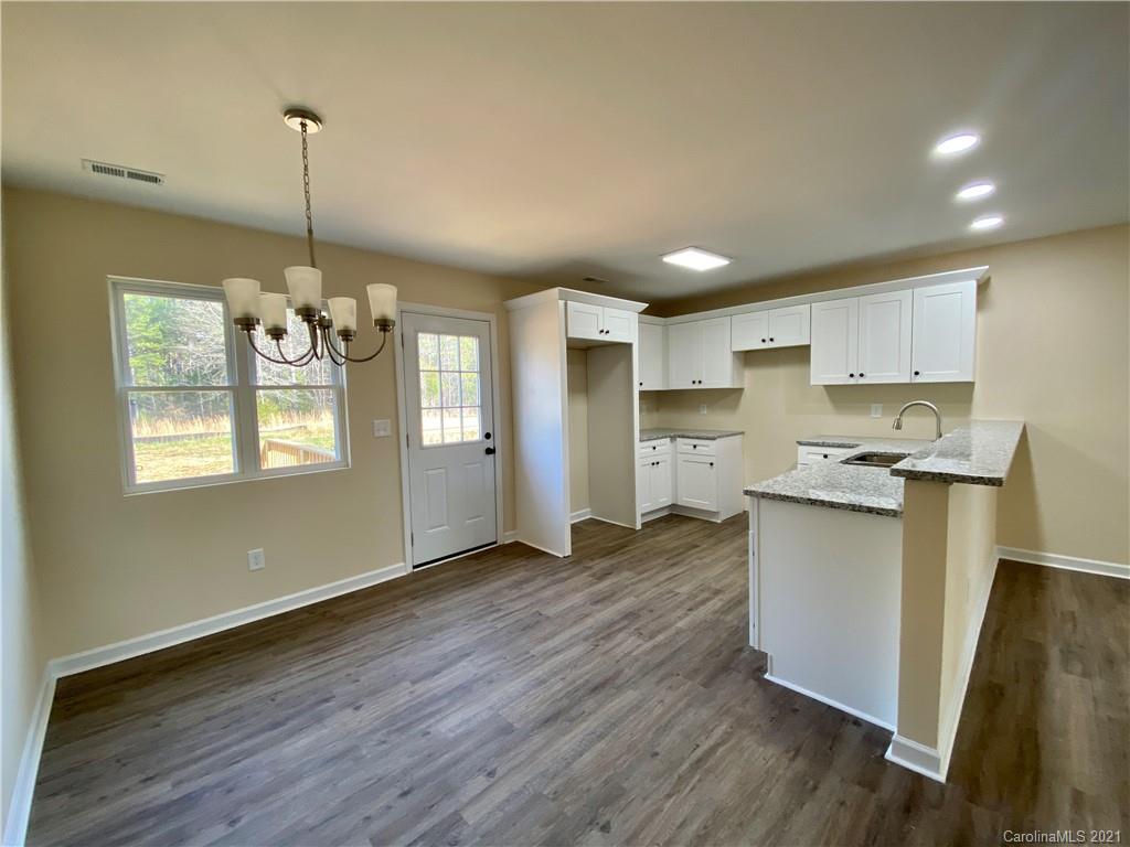 356 Giles Road McConnells, SC 29726 - Photo 5 of 23 Gallery Image 5