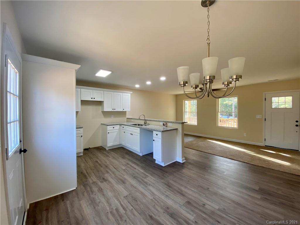356 Giles Road McConnells, SC 29726 - Photo 6 of 23 Gallery Image 6