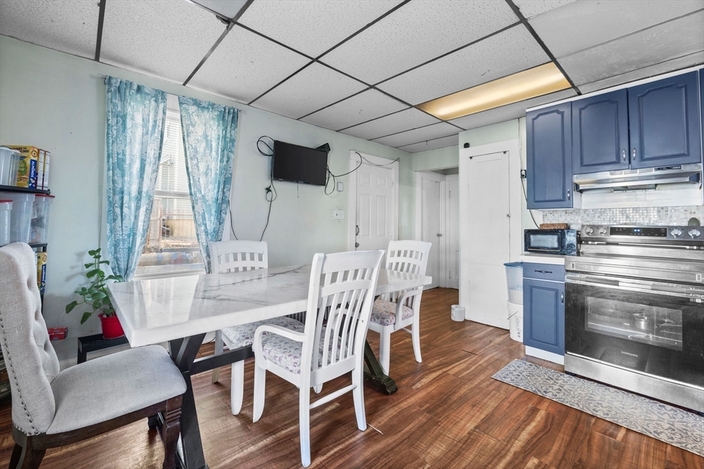 23 Summit Avenue Lawrence, MA 01841 - Photo 13 of 31