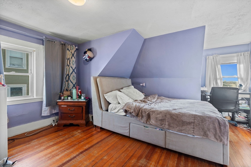 23 Summit Avenue Lawrence, MA 01841 - Photo 16 of 31