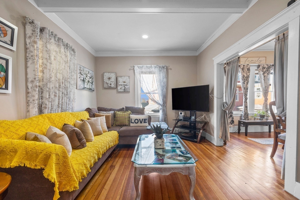 23 Summit Avenue Lawrence, MA 01841 - Photo 3 of 31