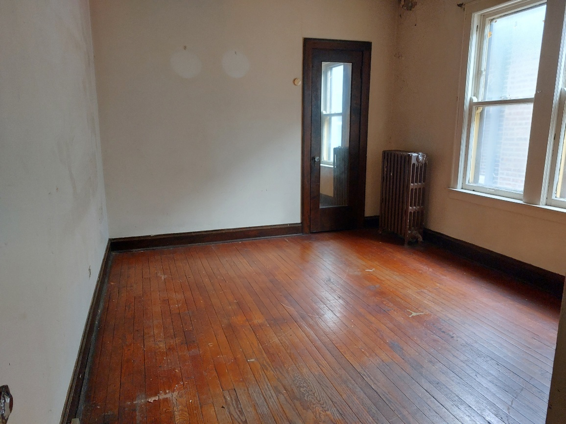 9217 South Racine Avenue Chicago, IL 60620 - Photo 6 of 15 Gallery Image 6