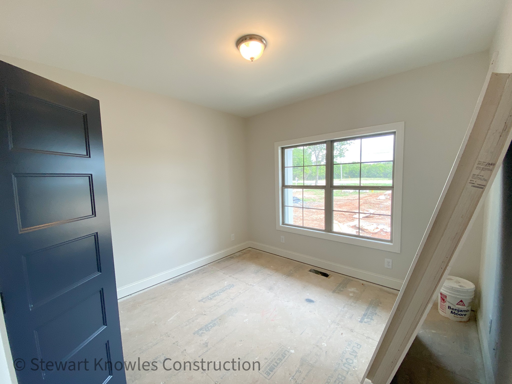 6700 Murfreesboro Road Lebanon, TN 37090 - Photo 13 of 16 a view of an empty room with a window