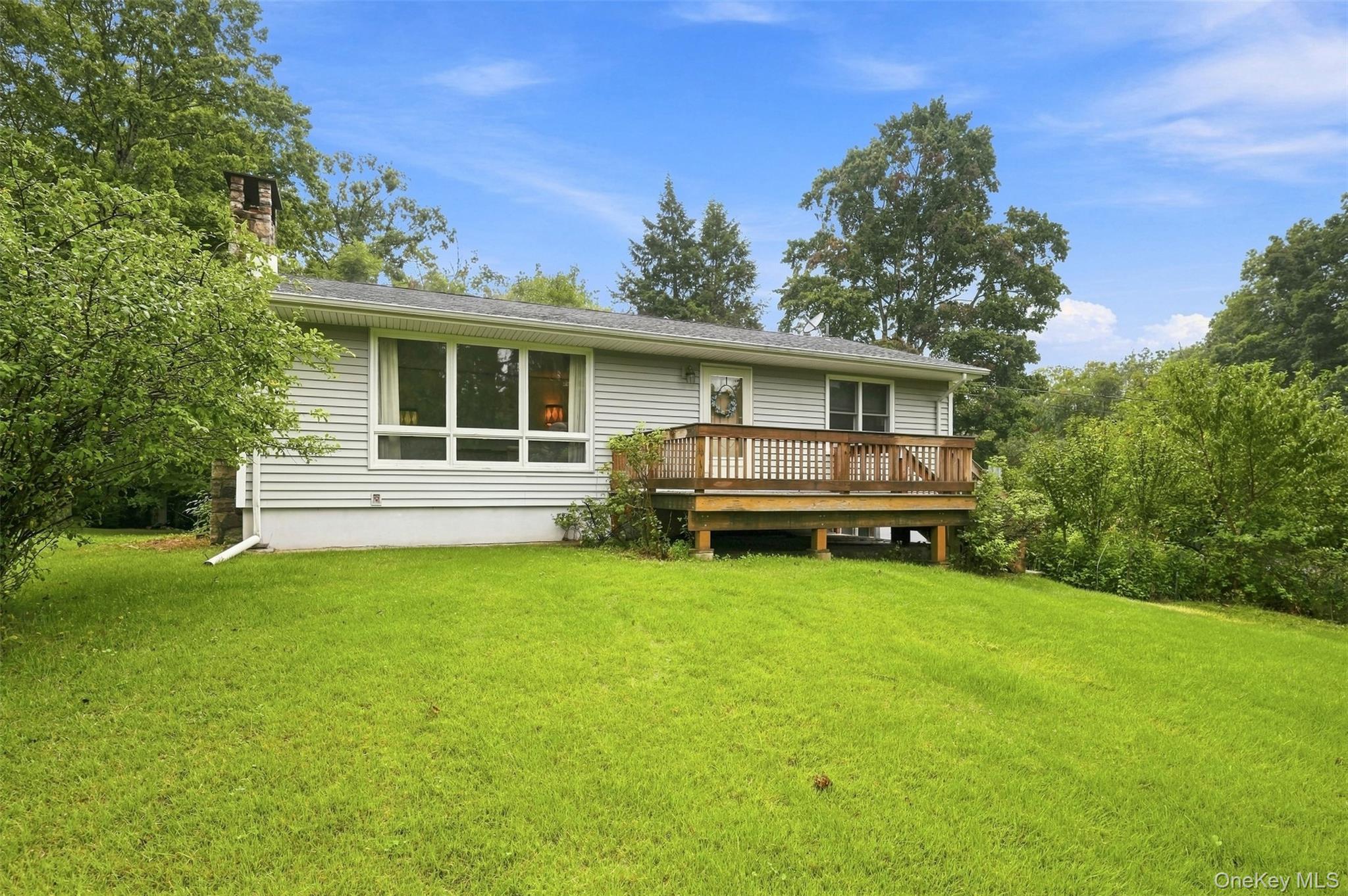 31 Red Barn Road Pine Bush, NY 12566 - Photo 3 of 44 Gallery Image 3