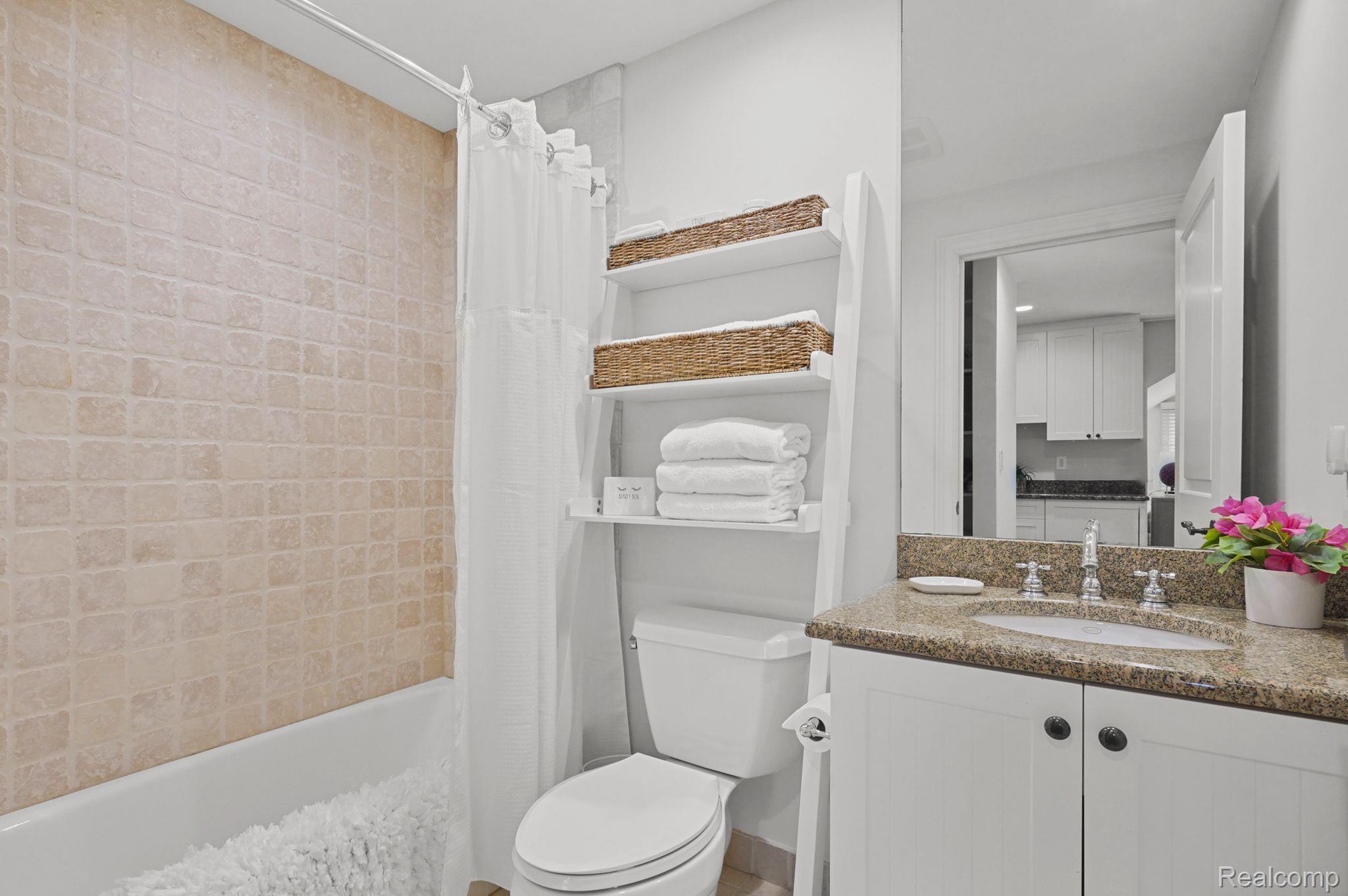 270 Aspen Road Birmingham, MI 48009 - Photo 41 of 57 Gallery Image 41