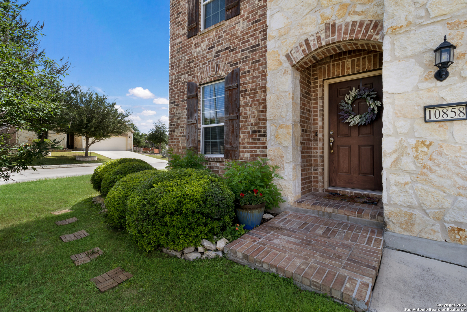 10858 Red Sage Helotes, TX 78023 - Photo 2 of 31