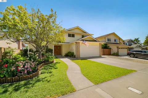 $1,689,000 | 3136 Cranwood Court, Pleasanton, CA 94588