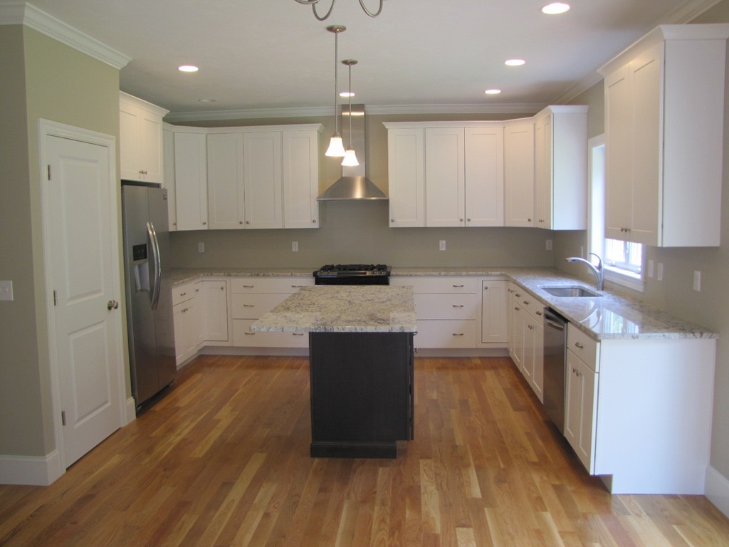 30 Jordan Road Holden, MA 01520 - Photo 2 of 27 Gallery Image 2