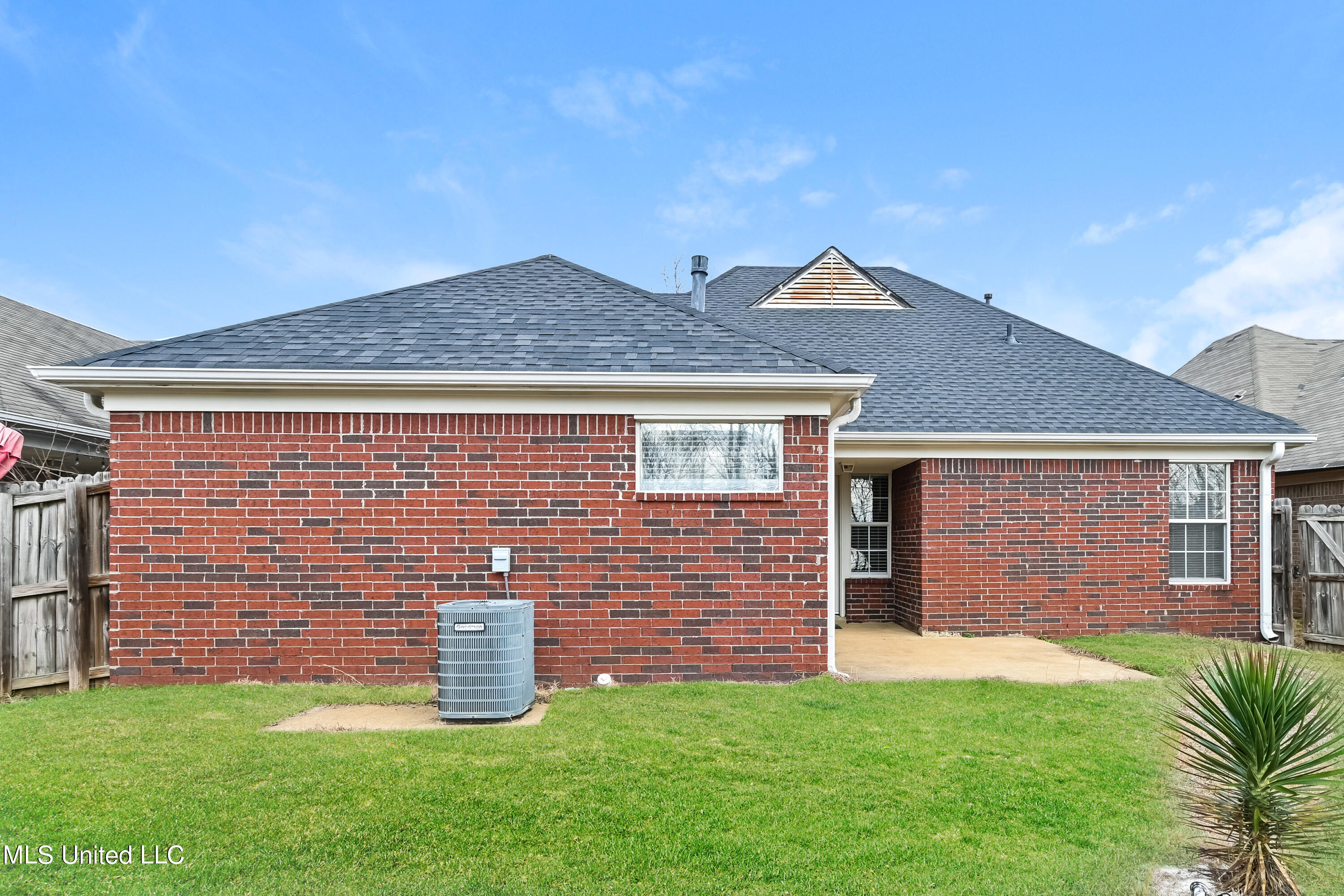 9959 Stage Run Drive Olive Branch, MS 38654 - Photo 15 of 15 030-photo-rear-view-13553138