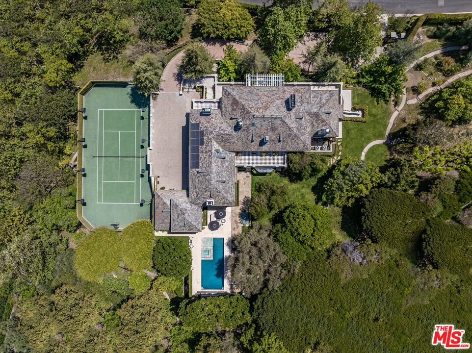 10911 Chalon Road Los Angeles, CA 90077 - Photo 3 of 43