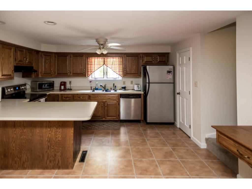 153 Coffin Road Epping, NH 03042 - Photo 2 of 14