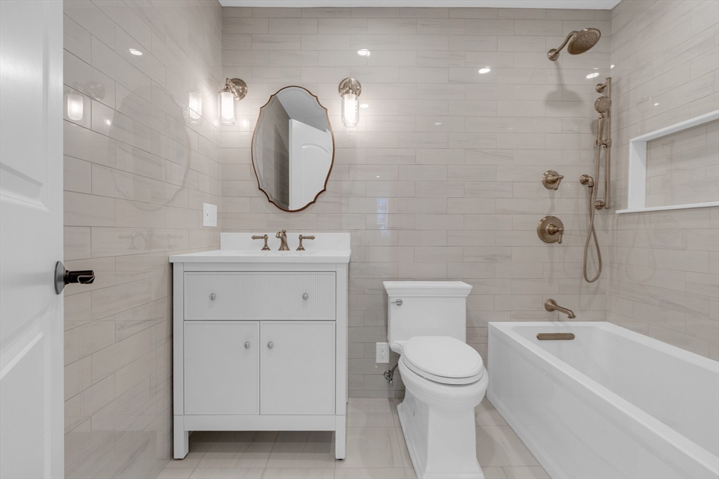 1396 Beacon Street, Unit 3 Brookline, MA 02446 - Photo 7 of 8