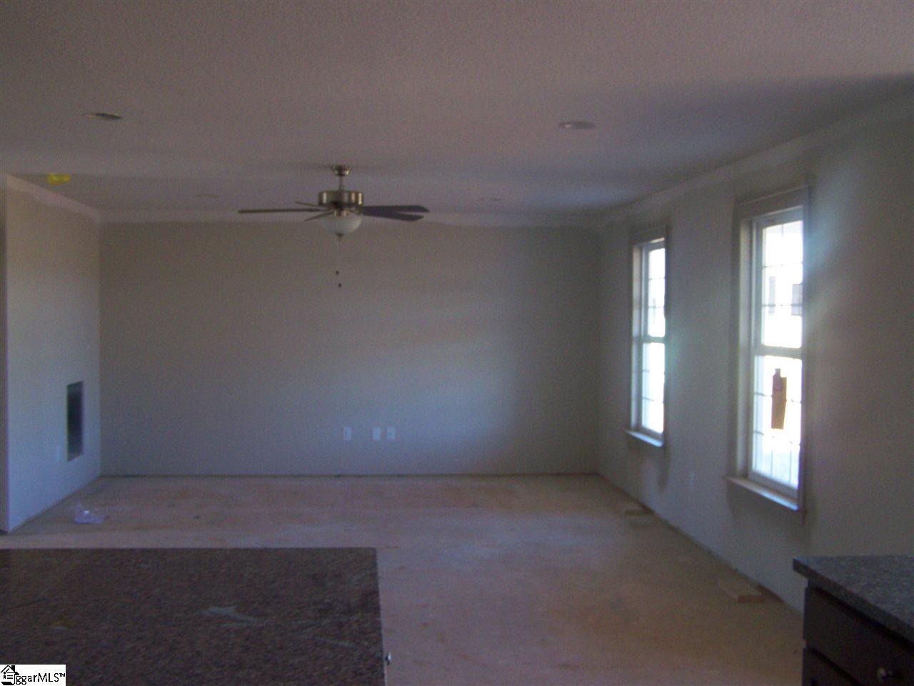125 Sleepy River Road Simpsonville, SC 29681 - Photo 5 of 6 Gallery Image 5