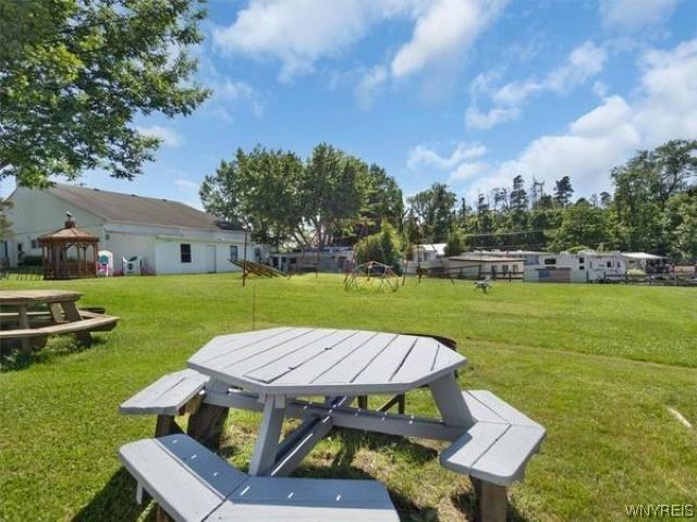7945 Lake Road Sodus, NY 14555 - Photo 13 of 20