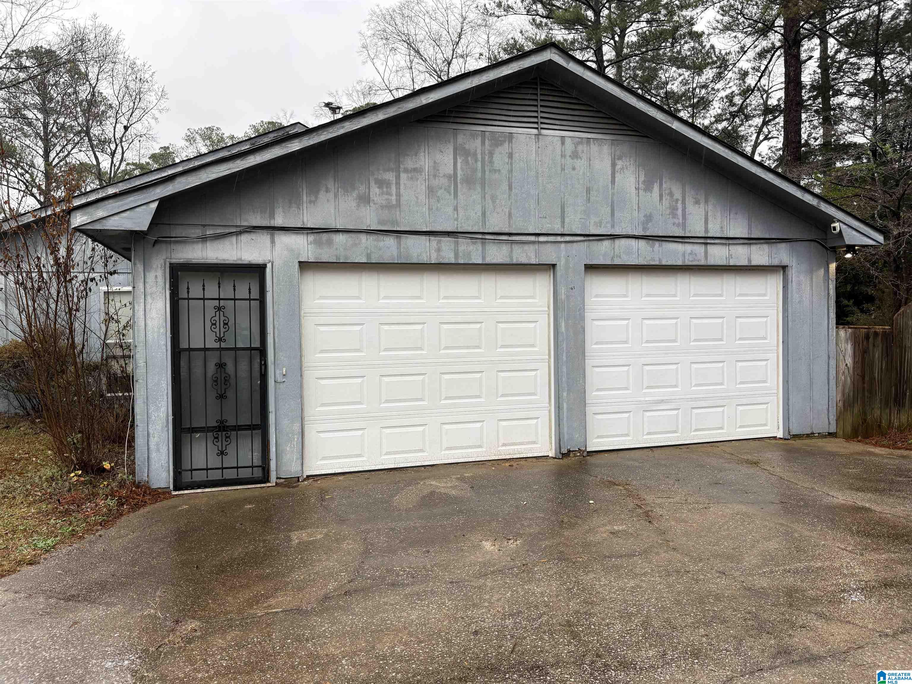 118 Forest Parkway Alabaster, AL 35007 - Photo 2 of 16