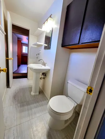 $180,000 | 15700 Oakbrook Street, Romulus, MI 48174