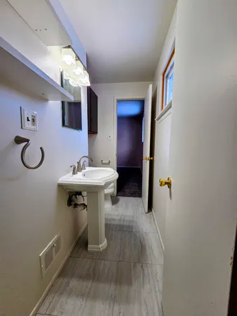 $180,000 | 15700 Oakbrook Street, Romulus, MI 48174