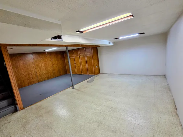 $180,000 | 15700 Oakbrook Street, Romulus, MI 48174