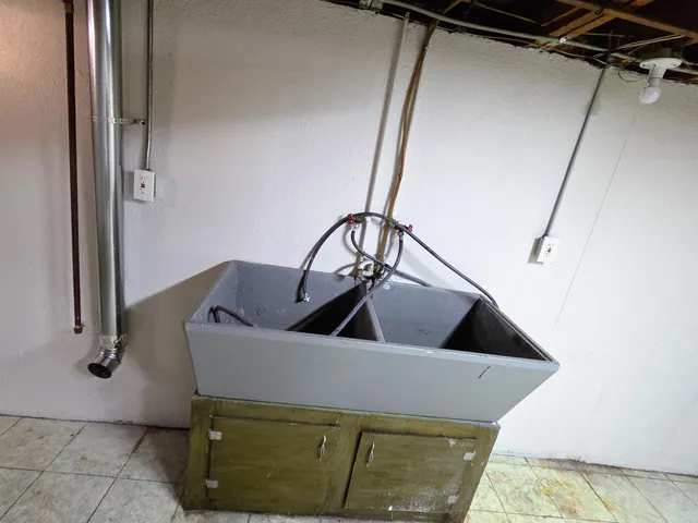 $178,500 | 15700 Oakbrook Street, Romulus, MI 48174