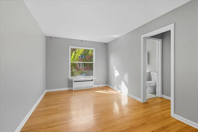 $1,299 | 3302 North Harlem Avenue, Unit 4, Chicago, IL 60634