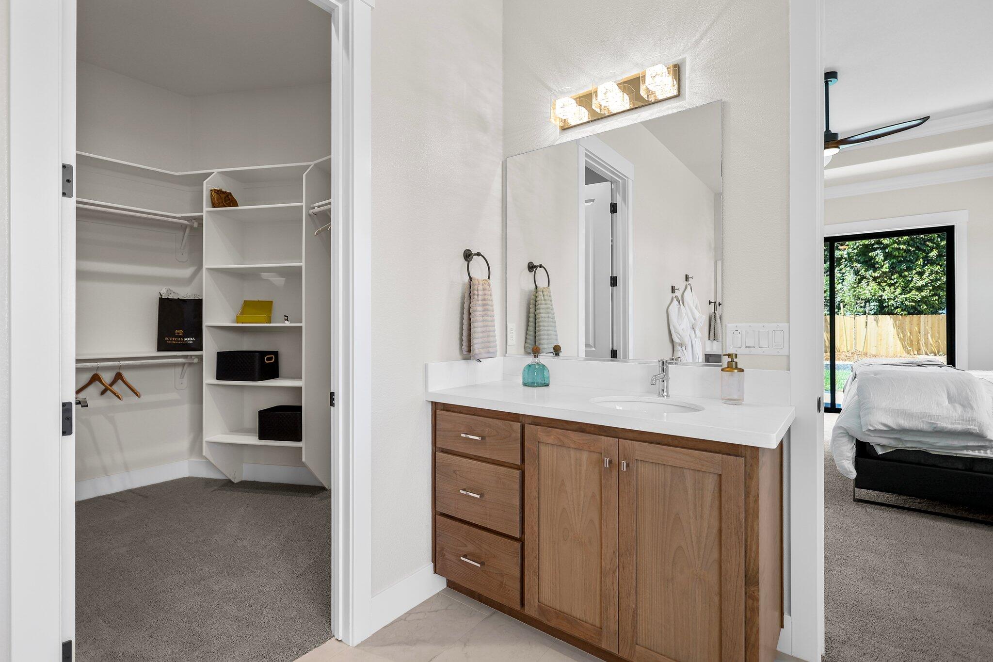 2876 River Mist Walk Redding, CA 96001 - Photo 21 of 40 17-web-or-mls-8Q0A5532