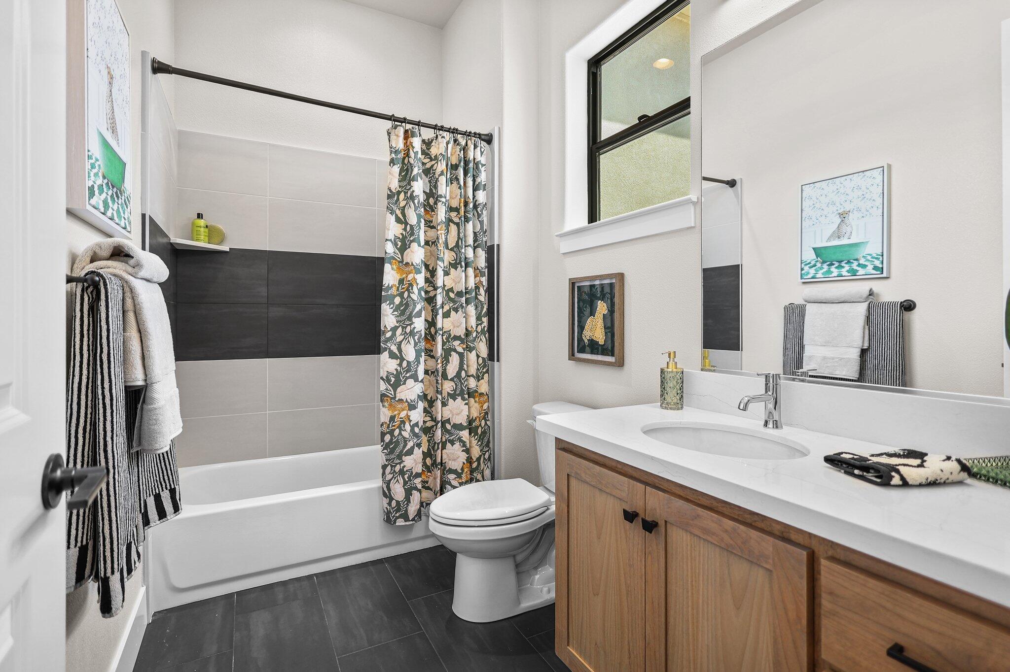 2876 River Mist Walk Redding, CA 96001 - Photo 25 of 40 23-web-or-mls-8Q0A5607