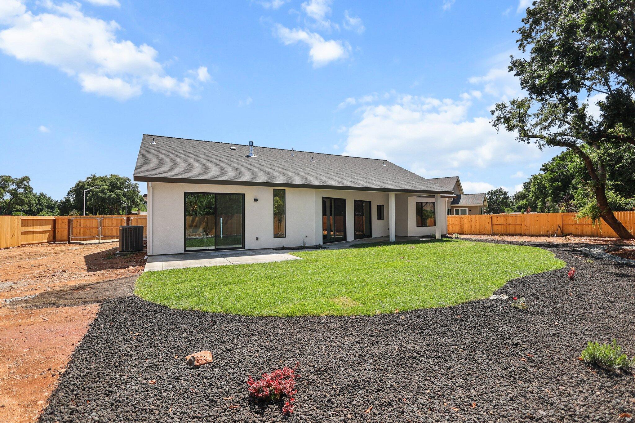 2876 River Mist Walk Redding, CA 96001 - Photo 34 of 40 35-web-or-mls-8Q0A5711