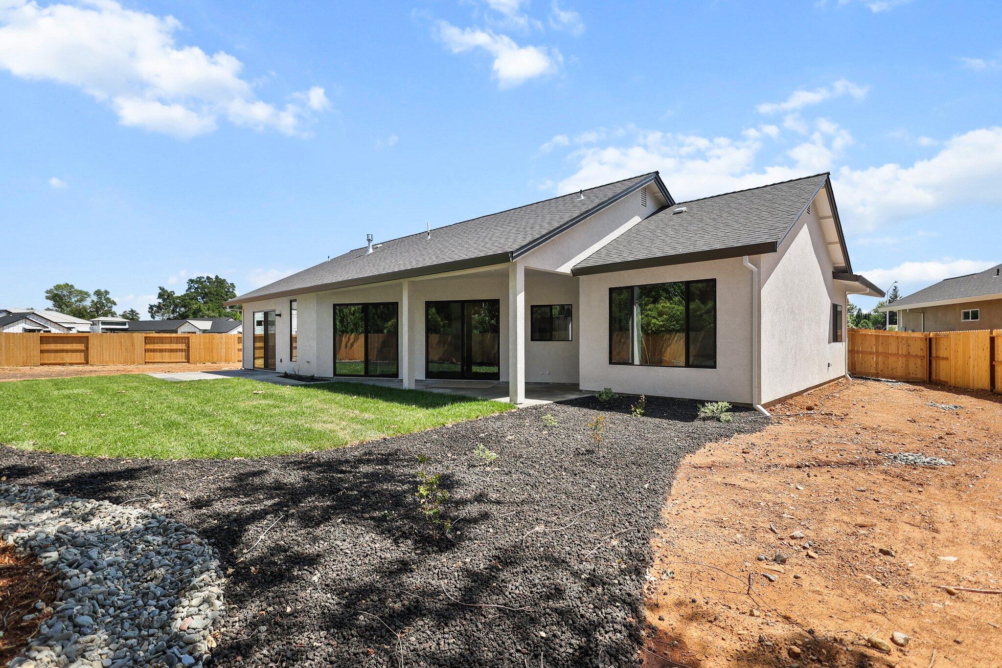 2876 River Mist Walk Redding, CA 96001 - Photo 36 of 40 37-web-or-mls-8Q0A5731