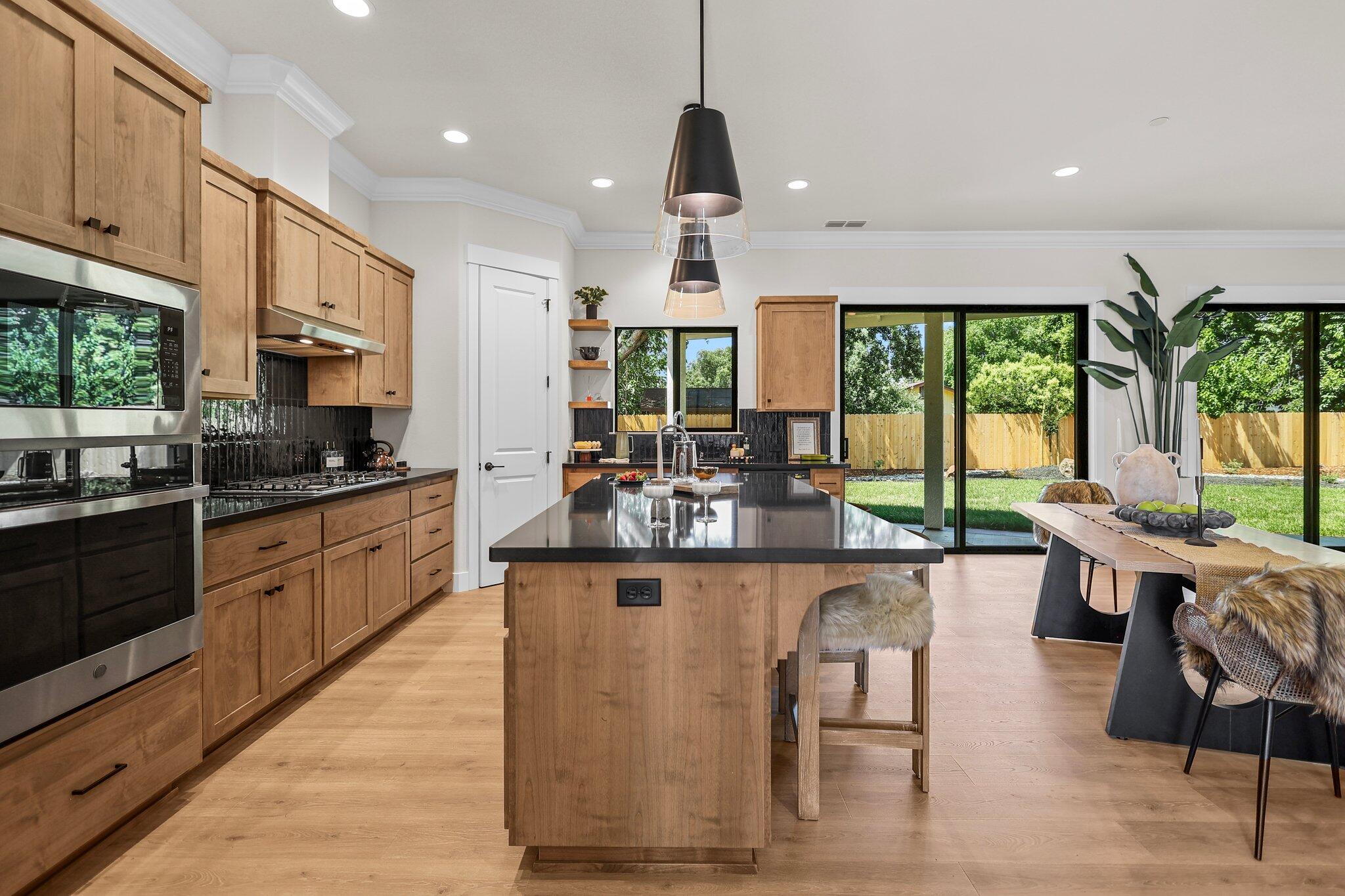 2876 River Mist Walk Redding, CA 96001 - Photo 5 of 40 33-web-or-mls-8Q0A5682