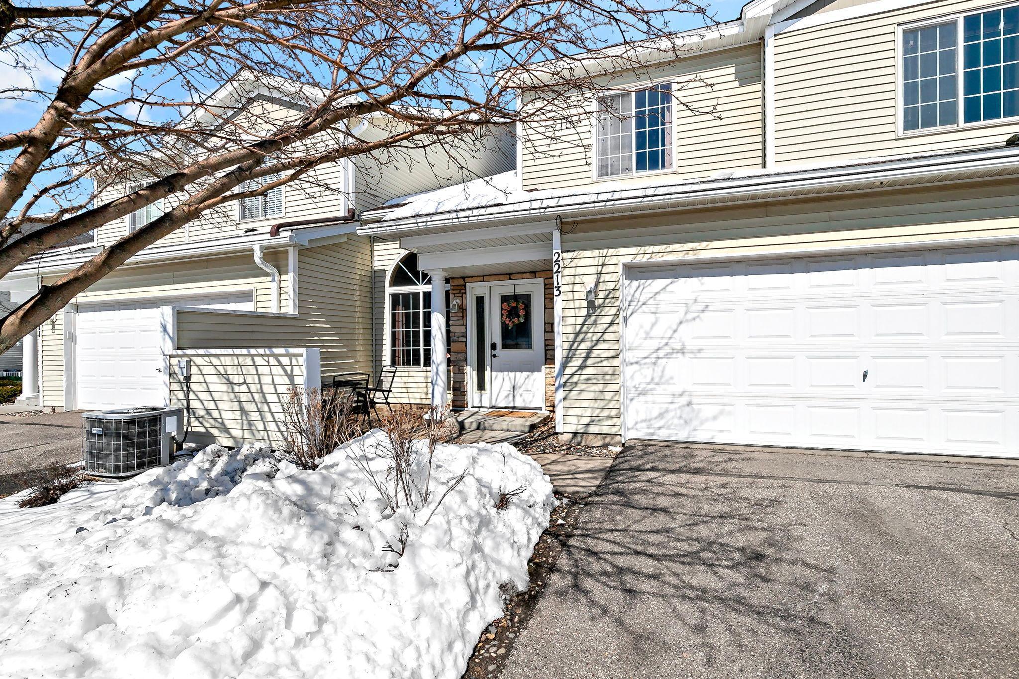 2213 Holly Curve Hudson, WI 54016 - Photo 2 of 33