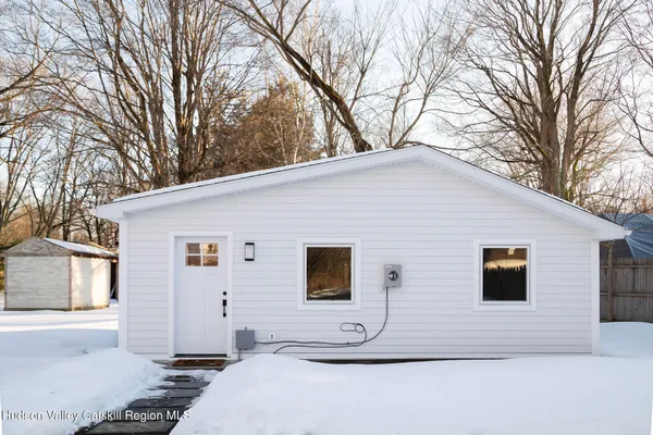 $2,250 | 3004 West Church Street, Unit COTTAGE, Pine Plains, NY 12567