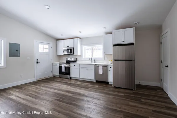 $2,250 | 3004 West Church Street, Unit COTTAGE, Pine Plains, NY 12567