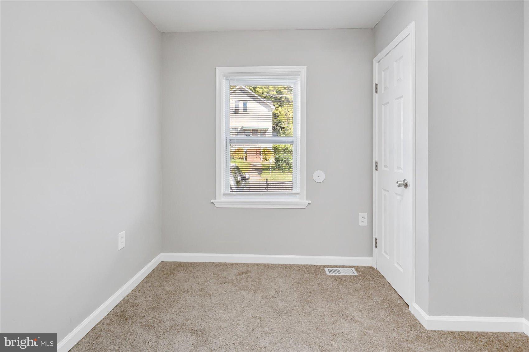 811 Rosedale Avenue Rosedale, MD 21237 - Photo 16 of 37 Bright and inviting blank canvas room.