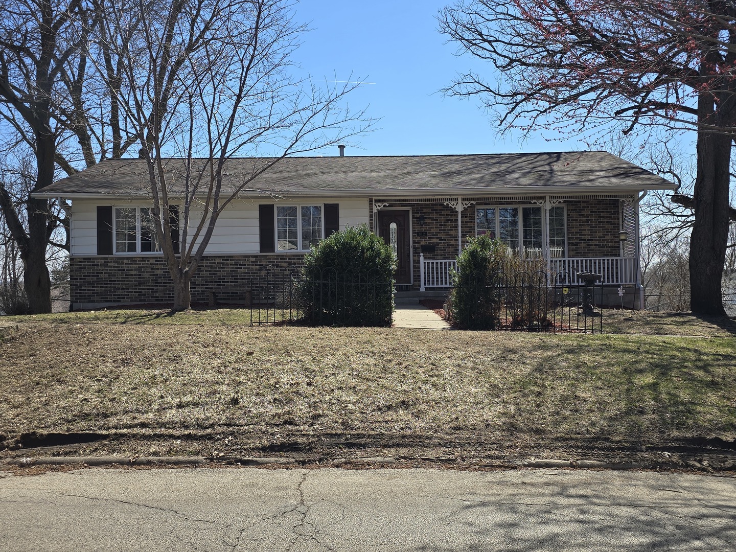 812 10th Avenue Fulton, IL 61252 - Photo 1 of 20