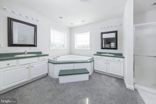 $725,000 | 29 Three Bridge Road, Monroeville, NJ 08343