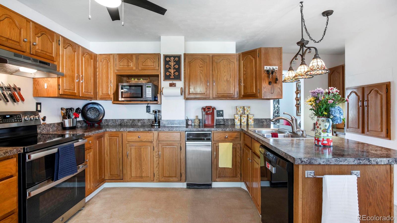 3921 Miller Court Wheat Ridge, CO 80033 - Photo 4 of 35 Gallery Image 4