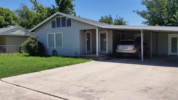 $1,200 | 2117 Grand Avenue, Abilene, TX 79605