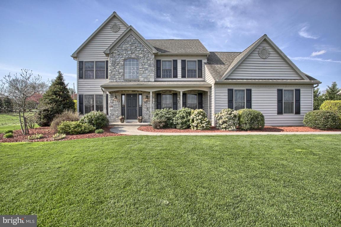 736 Rohen Ridge Drive Lititz, PA 17543 - Photo 1 of 32