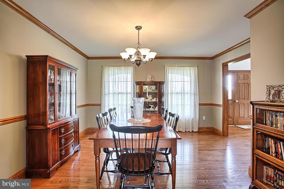736 Rohen Ridge Drive Lititz, PA 17543 - Photo 13 of 32
