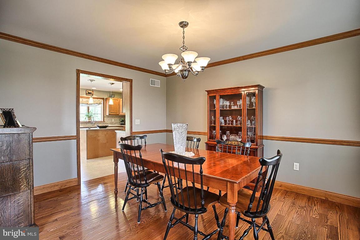 736 Rohen Ridge Drive Lititz, PA 17543 - Photo 14 of 32