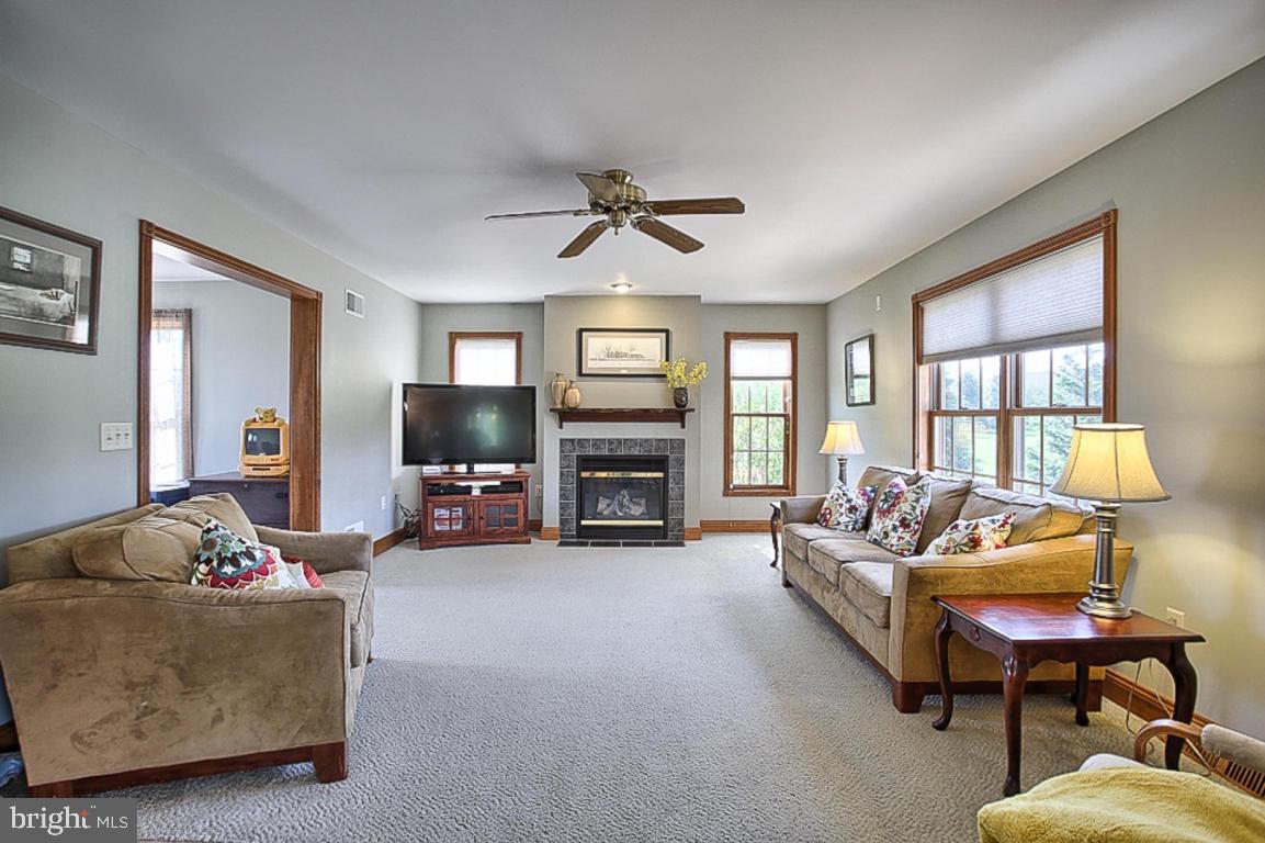 736 Rohen Ridge Drive Lititz, PA 17543 - Photo 15 of 32